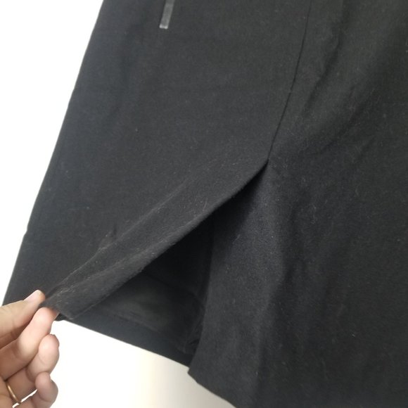 Banana Republic wool faux leather A-line mini skirt size 2 petite (260) - Picture 4 of 7